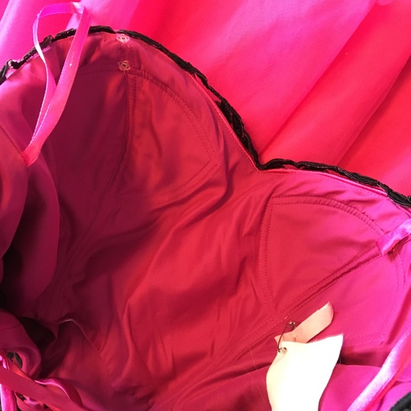 Appliqué Hot Pink Mermaid Gown, Sz 4 - Picture 8 of 16